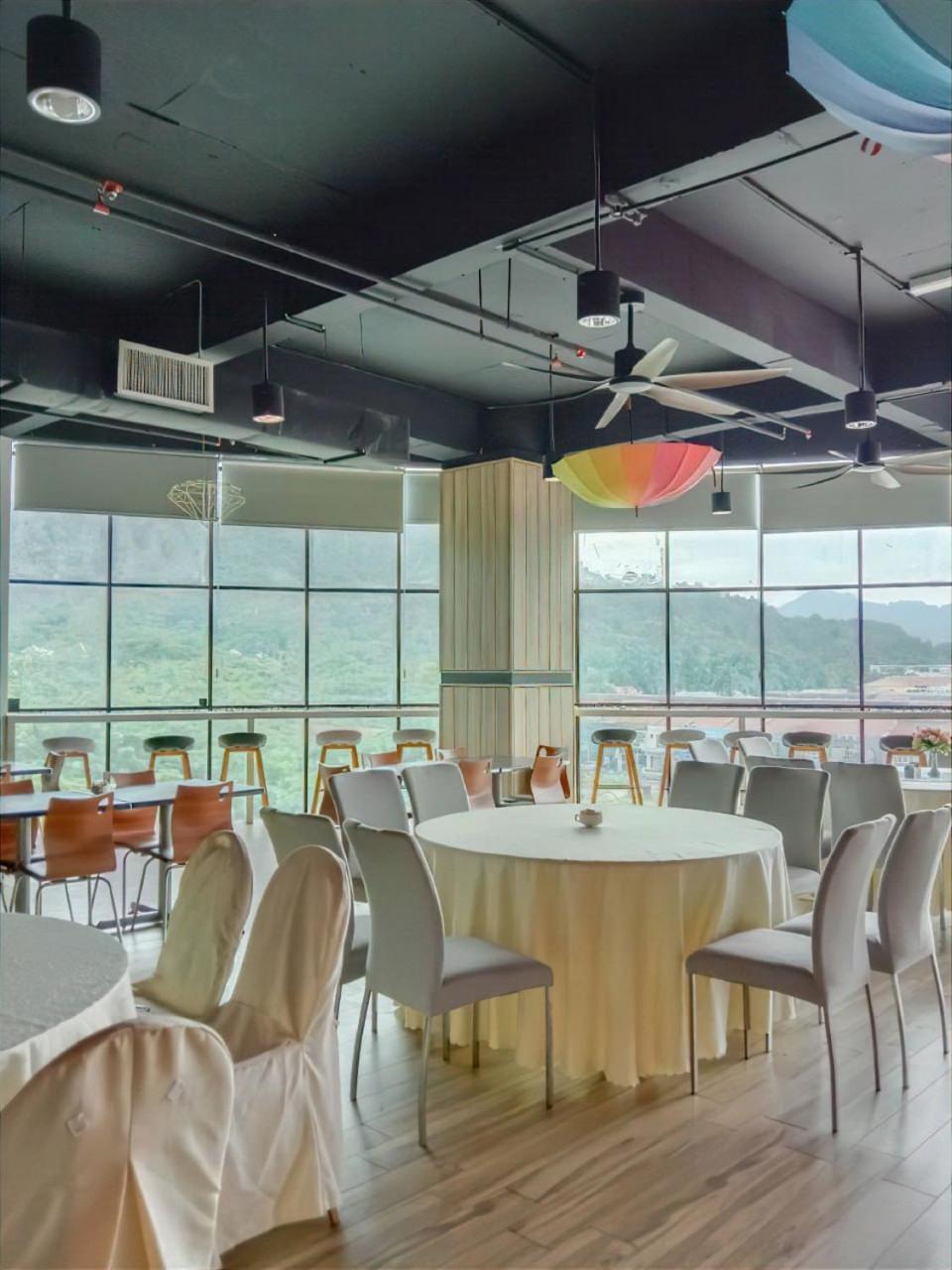 Langkasuka Express Hotel Kuah Ngoại thất bức ảnh